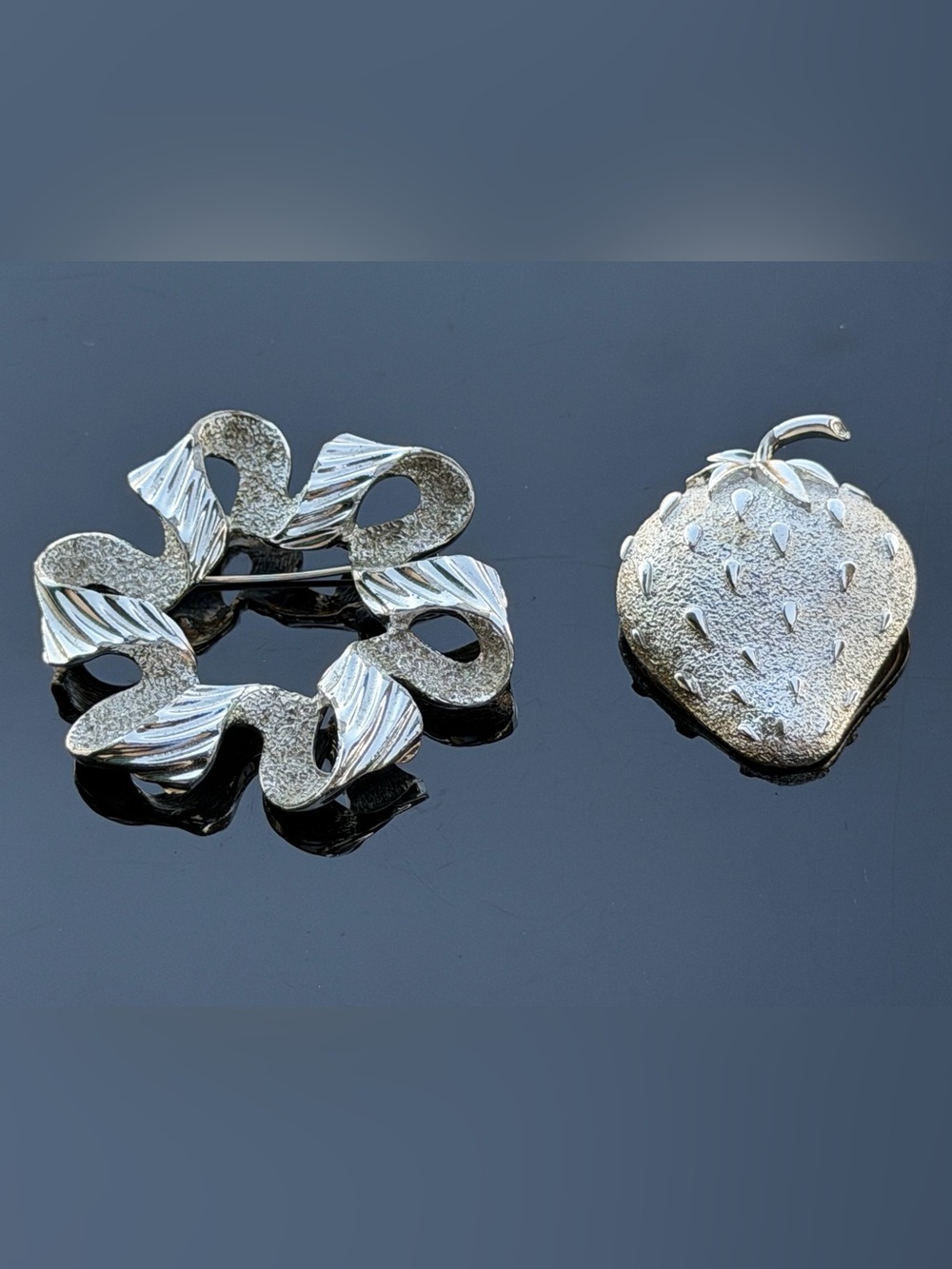 BUNDLE🔥 Vintage Sarah Coventry Silver Brooches Strawberry Ice Wreath Pin Set